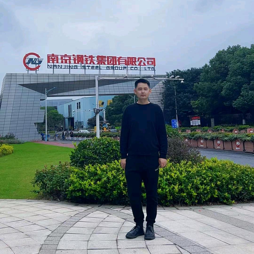 武汉钢铁吴小帅