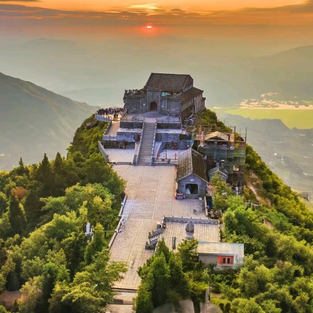 邓大哈长沙鲜货烧烤（天河区龙洞）