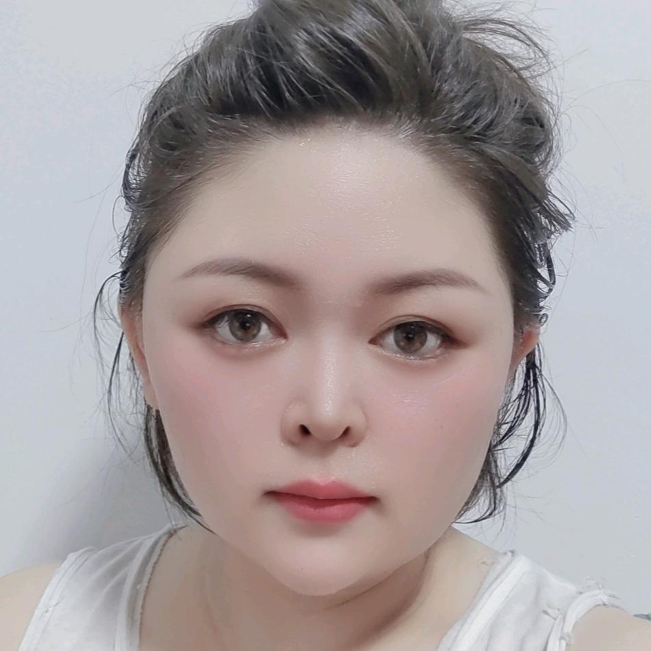 晓小悦家的晓彤彤