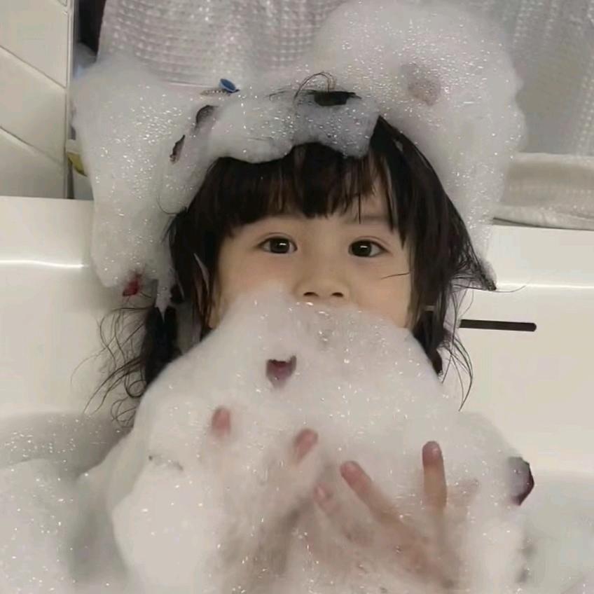 吧啦吧啦噼里啪啦咕叽呱啦叭叭公主