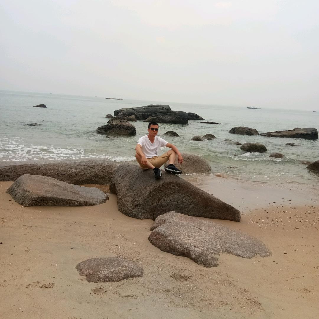 @你的三哥（欢喜就好）