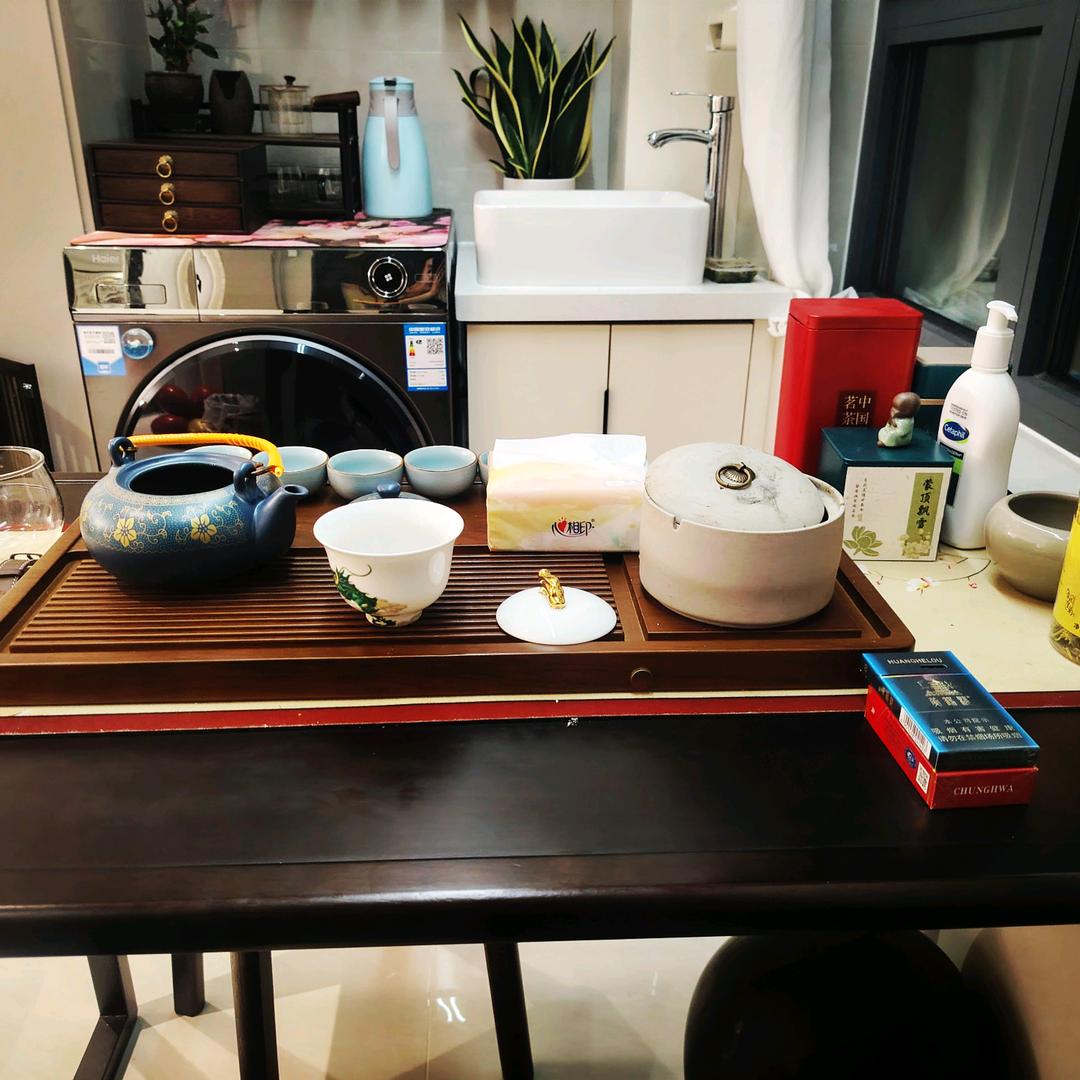 祎秀晨.和光同尘.