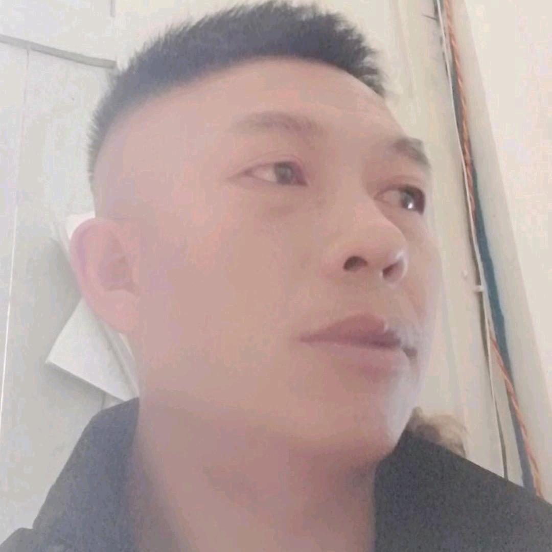 哲君