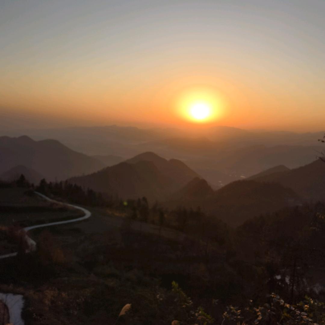 努力奔跑，皆因向往