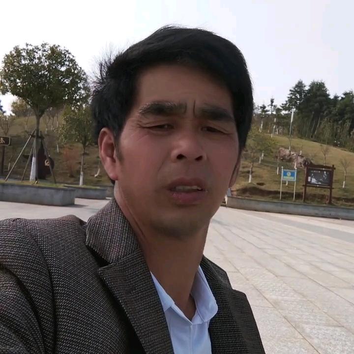 注塑部调机师傅(曾)