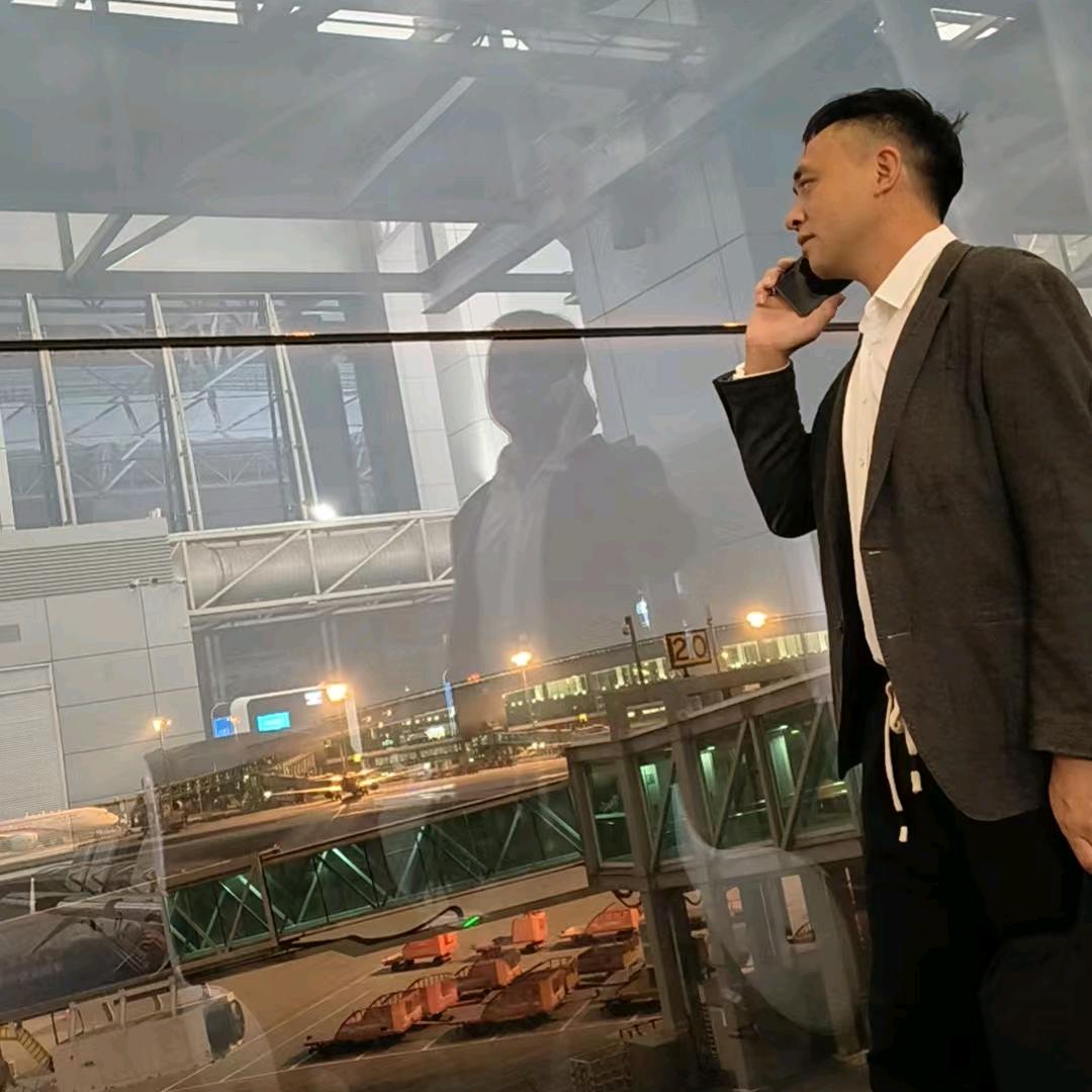 川s，铝，木施工团队