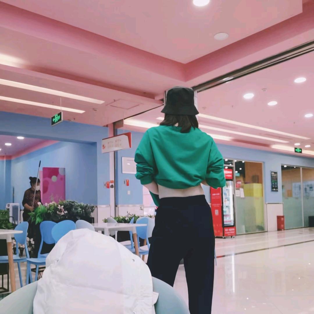 爱笑的KiKi