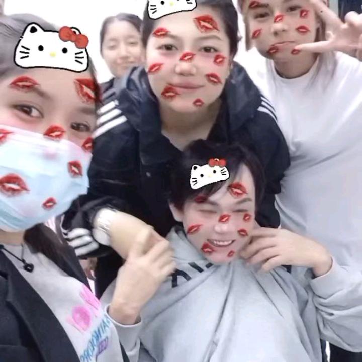 搞笑男。😊😁