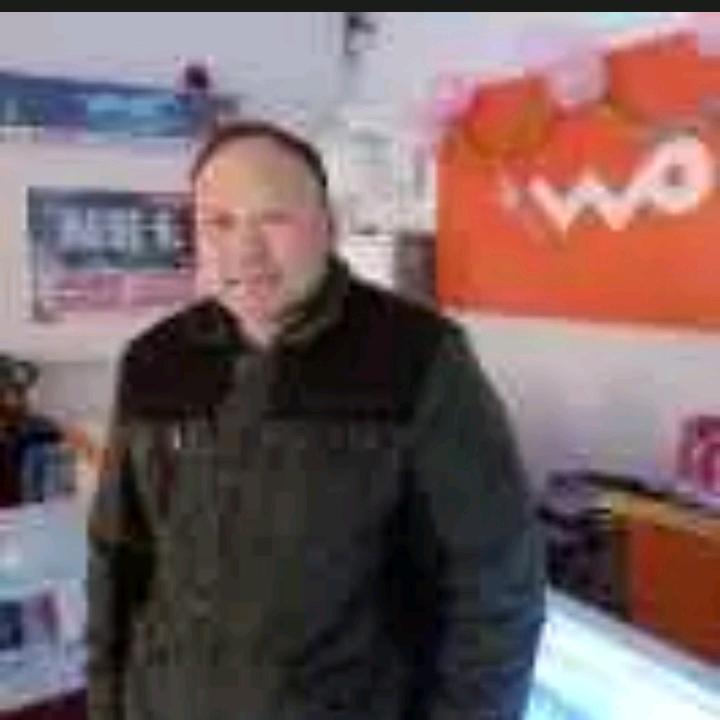 隔壁老李晚八点10分