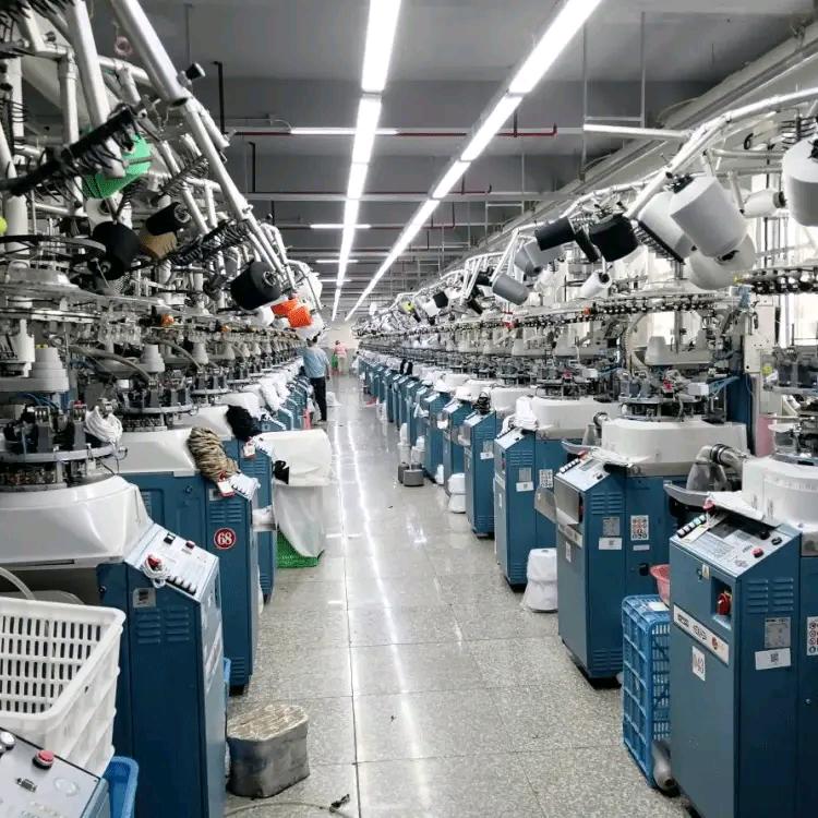 围夜精品百货店