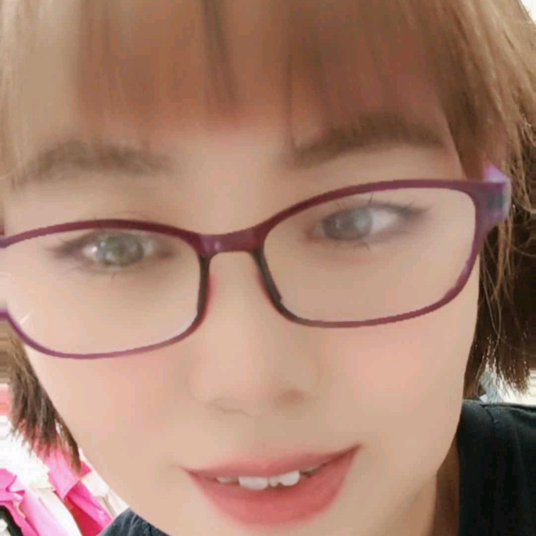 好多好看衣服