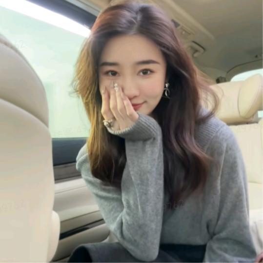 邱莹莹 穿搭分享