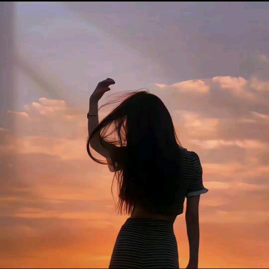 ℳ๓万物ꦿ不及你ꦿএ᭄盈