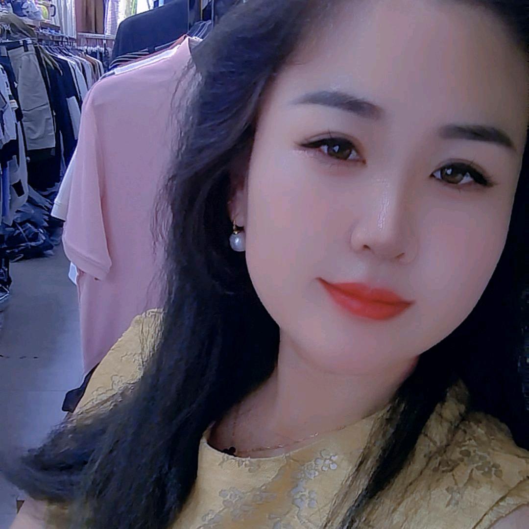 云山金雨服饰