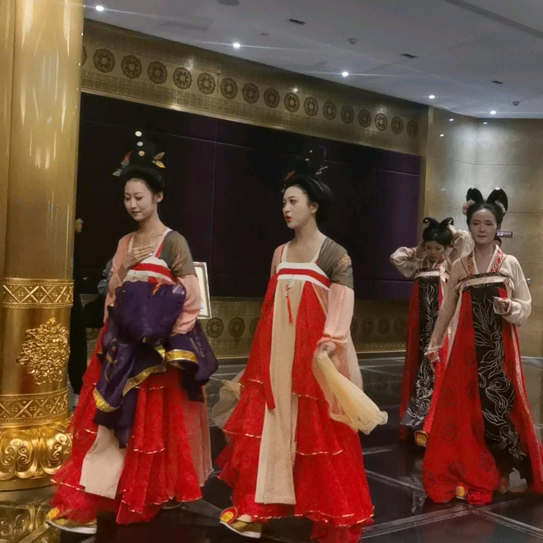 妞，别耍脾气……