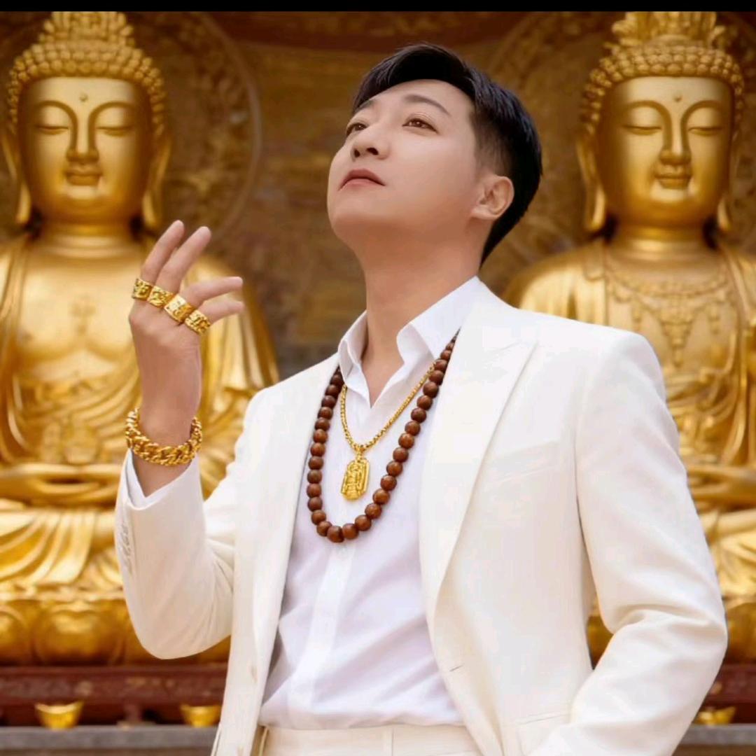 🦋এ᭄我姓ꦿ陈💔我心沉ོ࿐ᩚ龙的传人