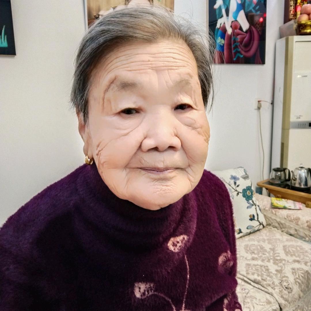 老太今年92岁