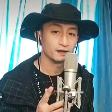 起飞哥（爱唱歌的80后🎤）