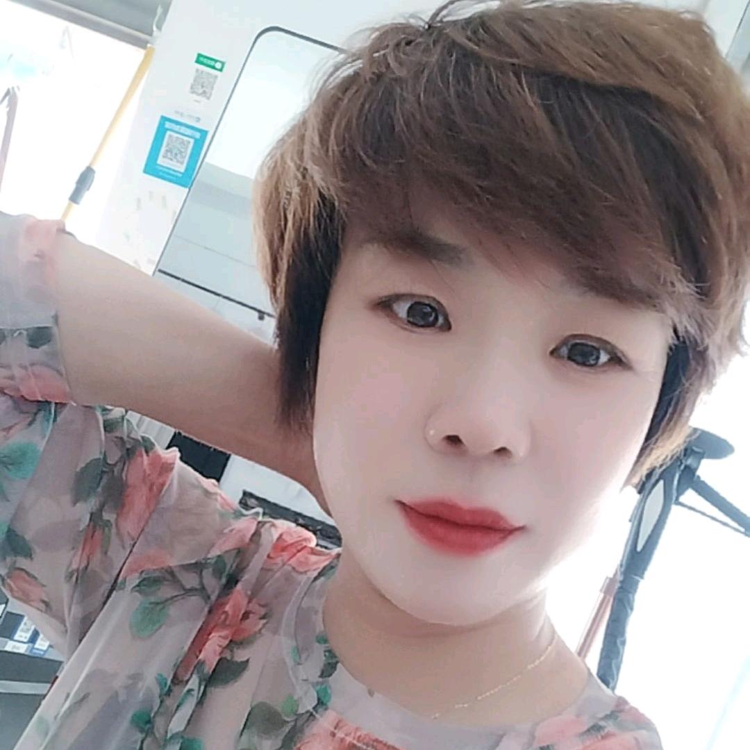 南午芹姐妹服饰