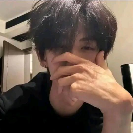 贝斯贝斯比上班