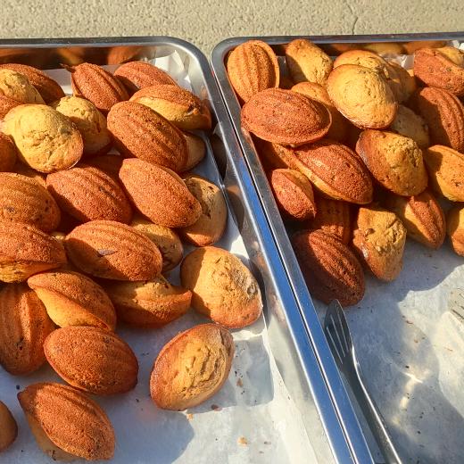 乌市移动现烤枣豆糕（招学员）