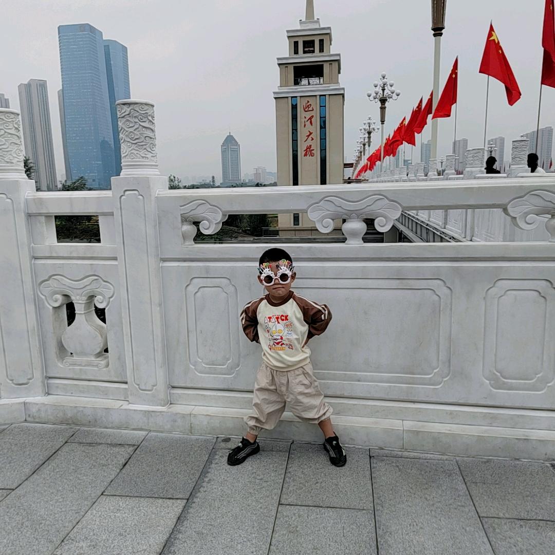 子轩麻麻（洗涤布草）