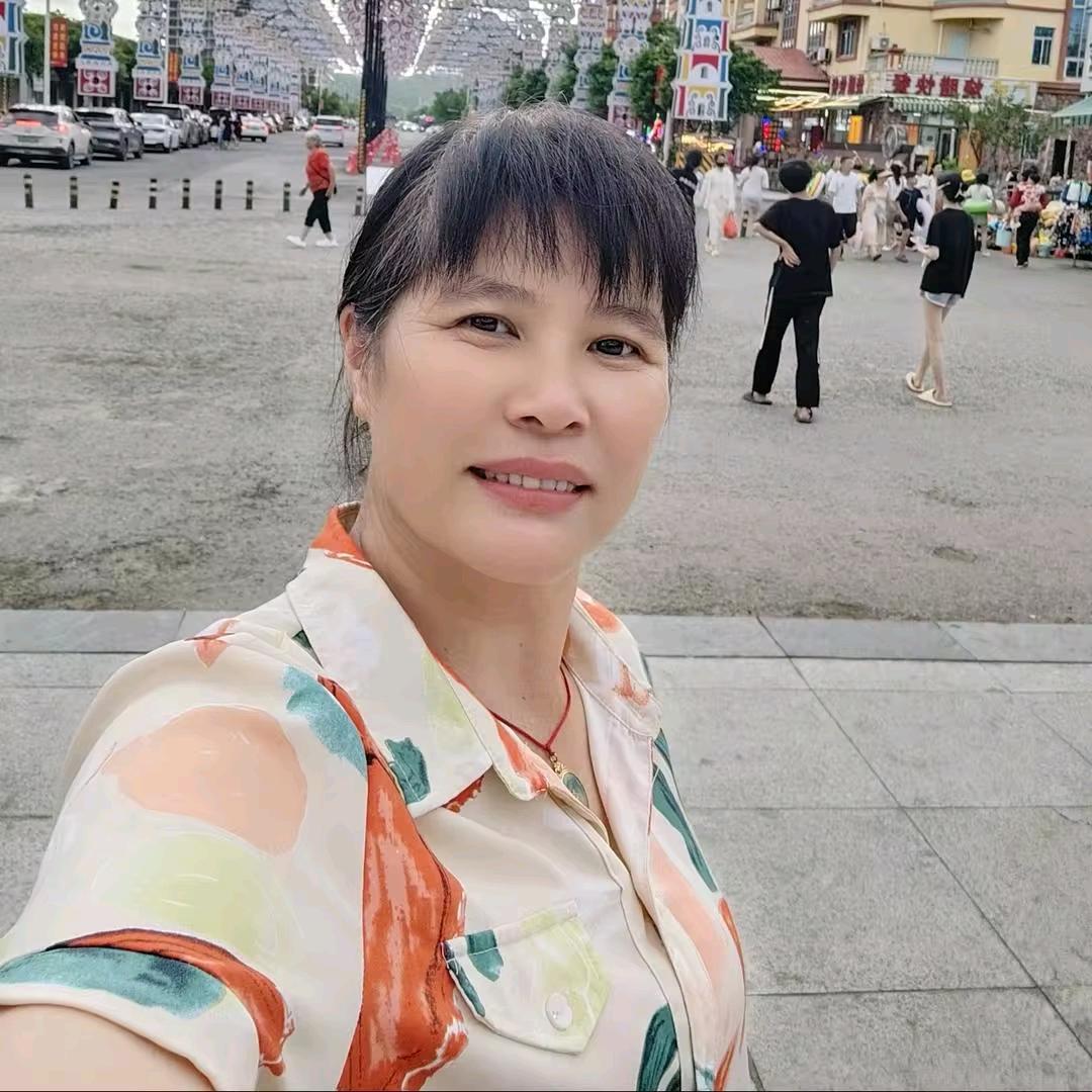 山村飞姐