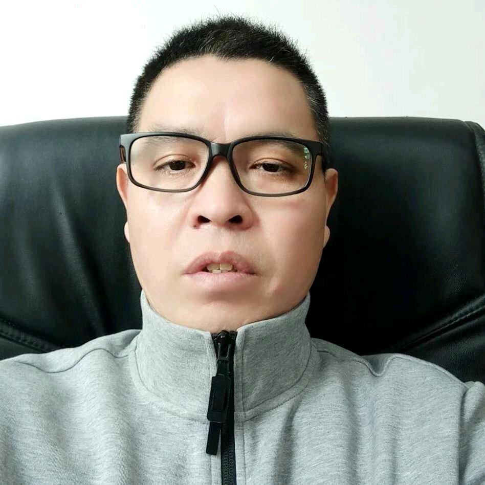 华佳皮具老刘