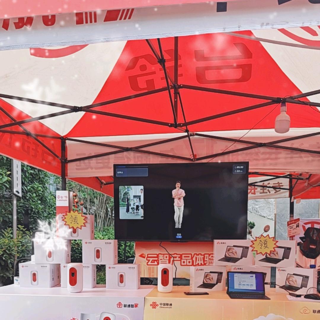 西西和依依的日常记。