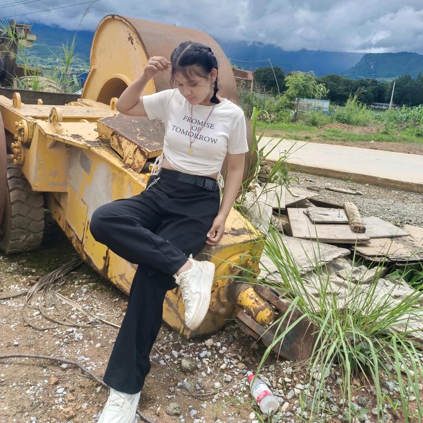 👑Noung Lao🇱🇹