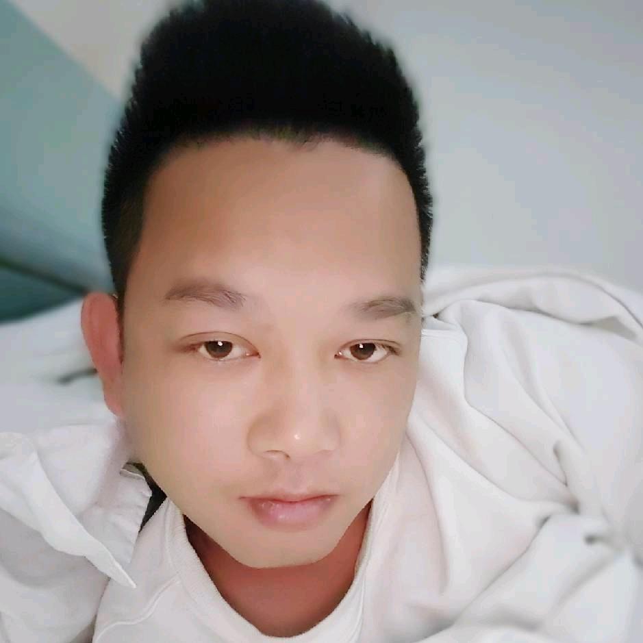 伍少