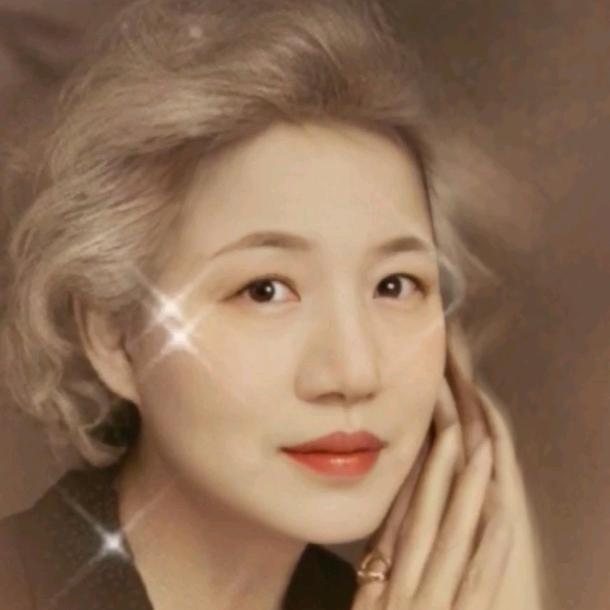 咏莲