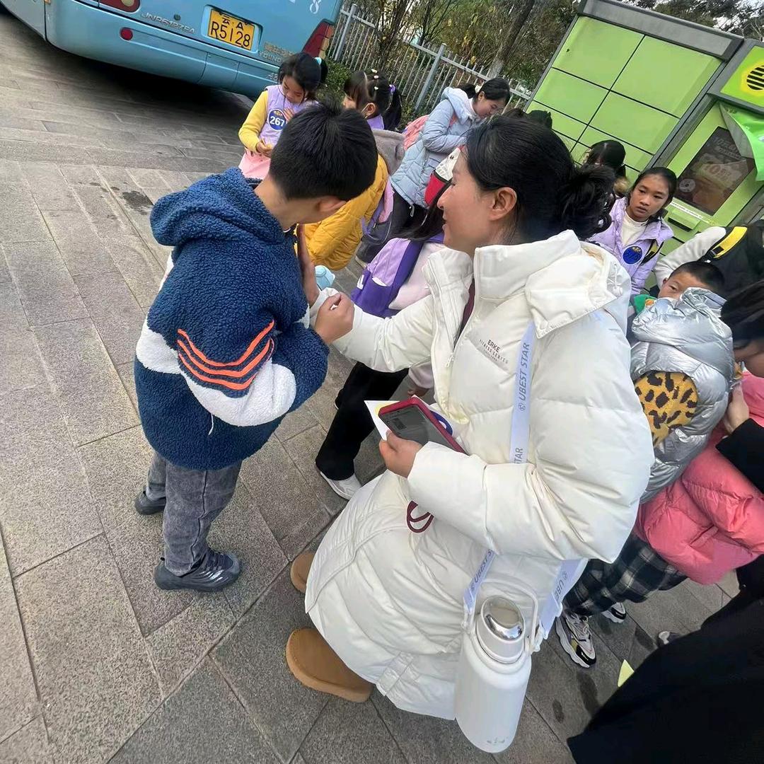 石林练字张老师的日常生活
