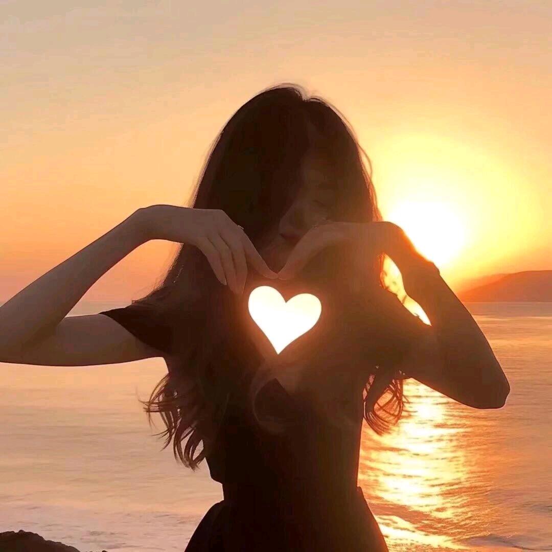 粉耗子🐭（娶图看主页）