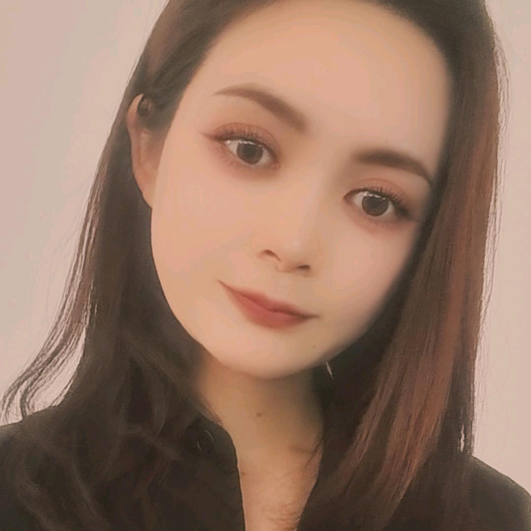 在凤庆经营汽车的字姐（瑞通车市）
