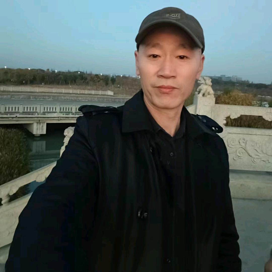 用户笑红尘