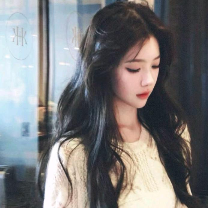 🦋ღ᭄ꦿ꯭沉默ღ᭄ꦿ꯭