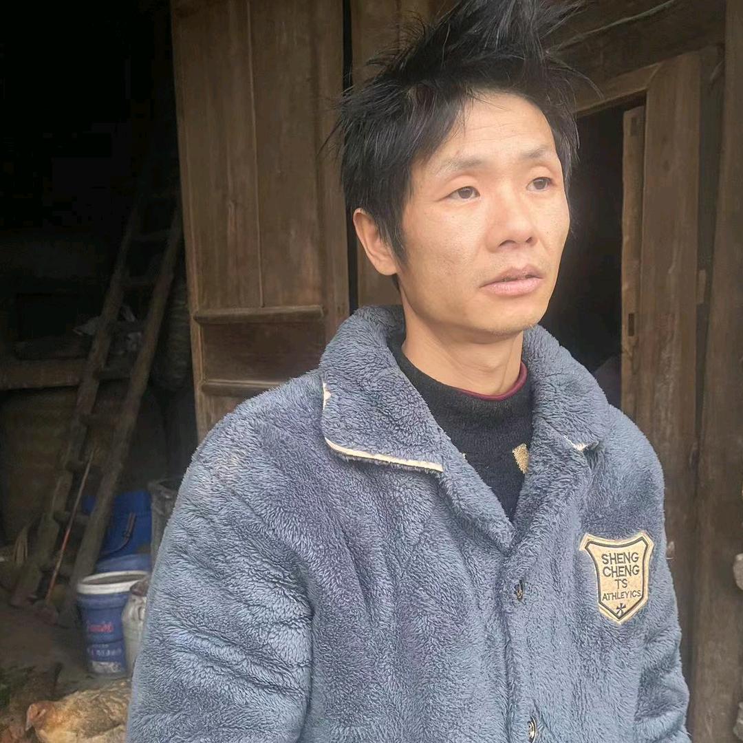 大山小节吧（负背前行）