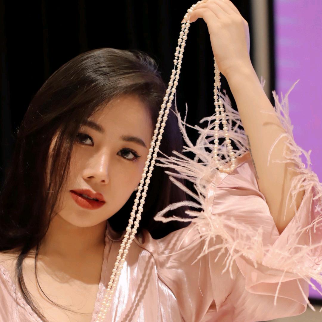 娇气的文萱