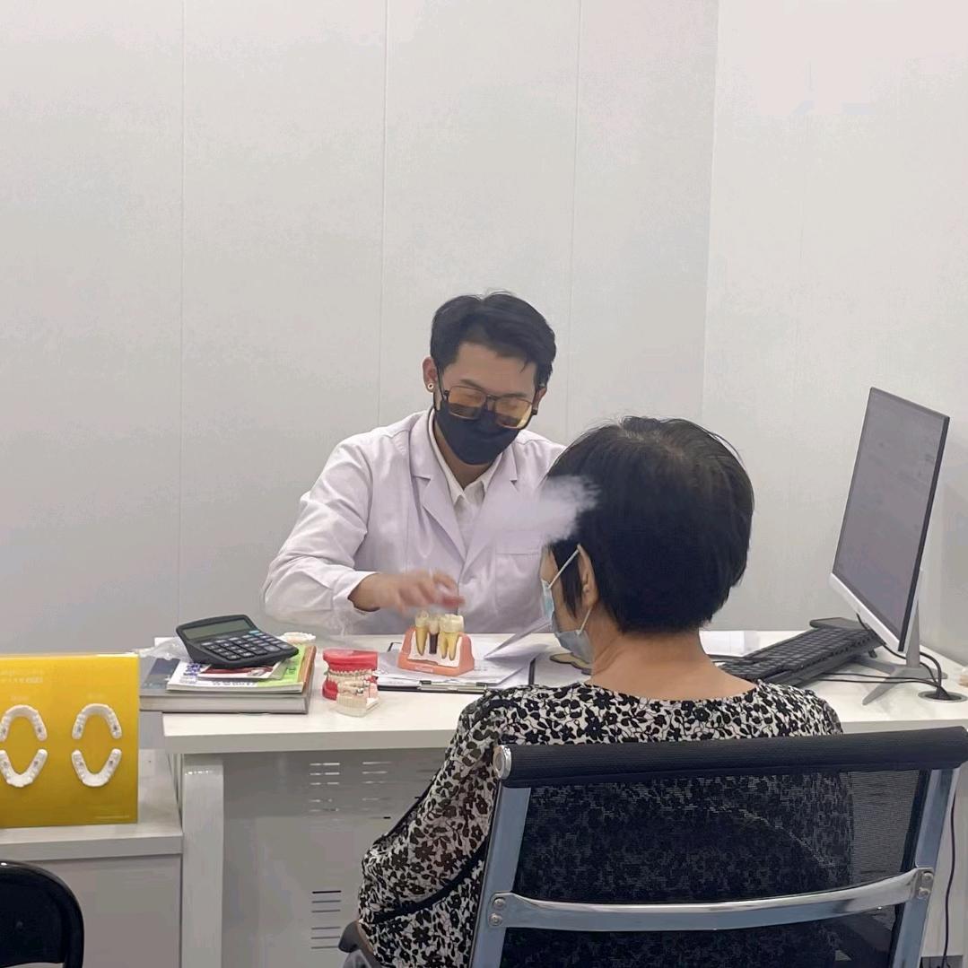 正经痞痞