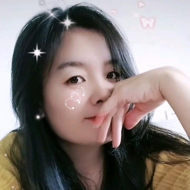 小莉莉呀