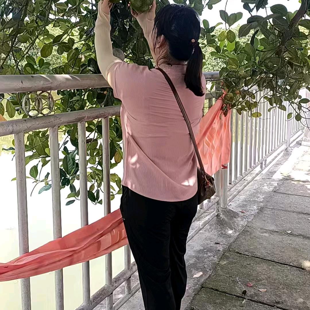 ‘“感恩有你”