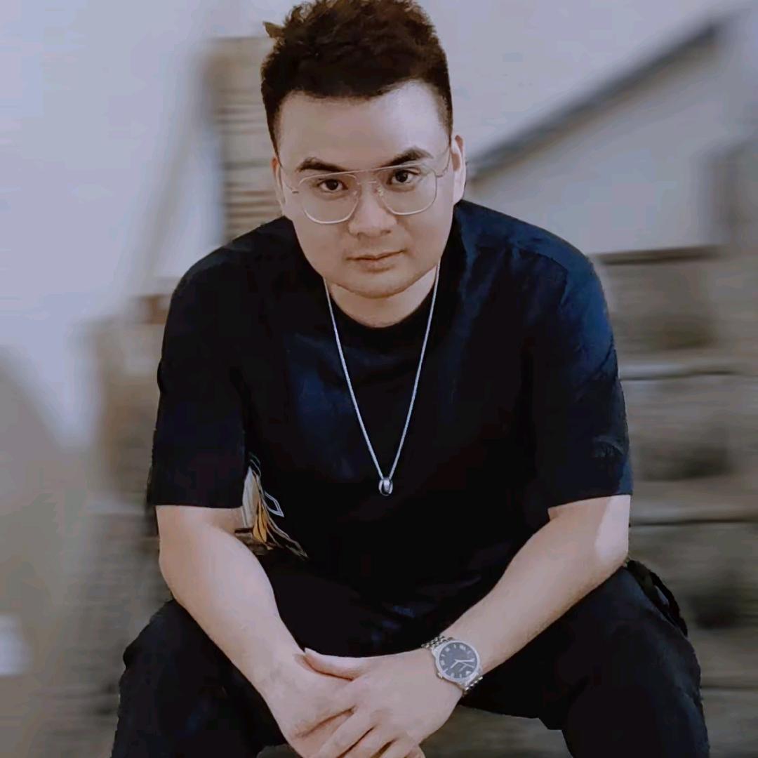 🐳🐳精功眼镜