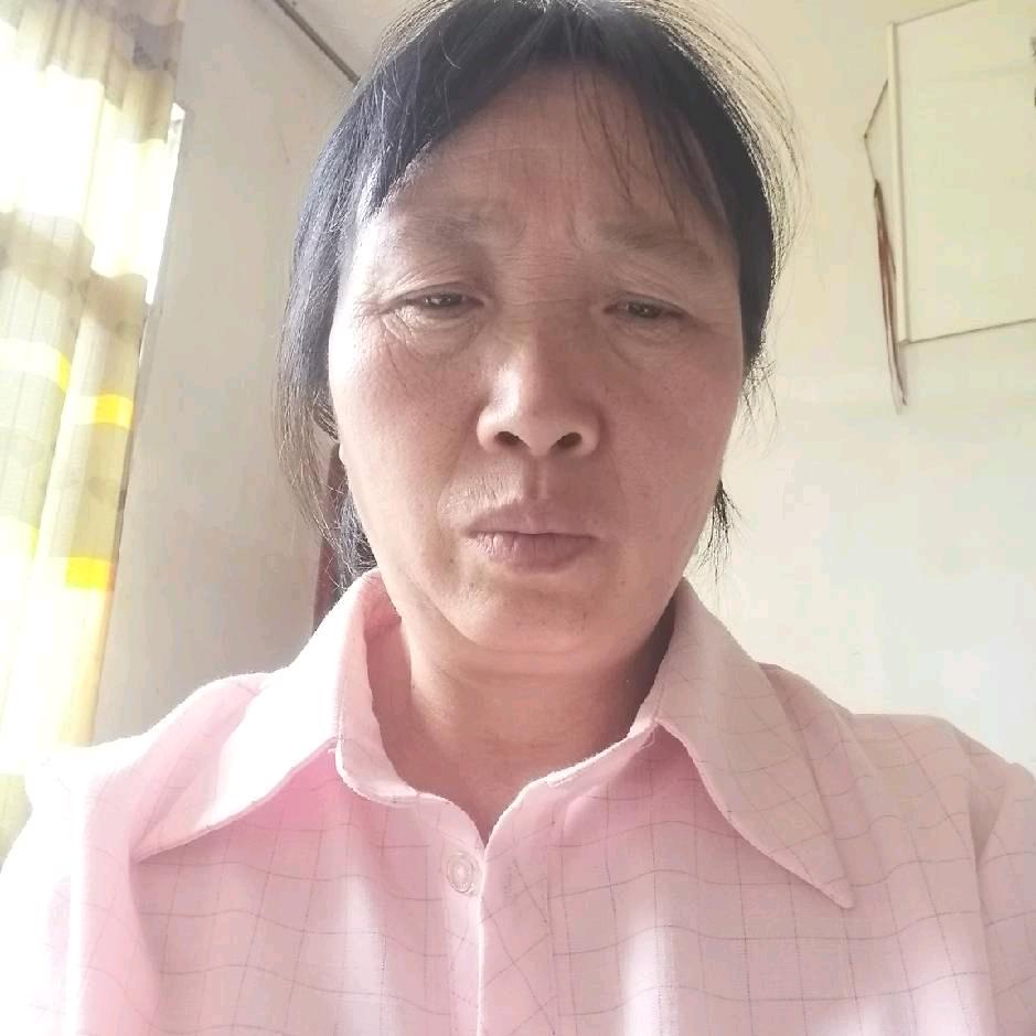 姜满玖来自云南昭通