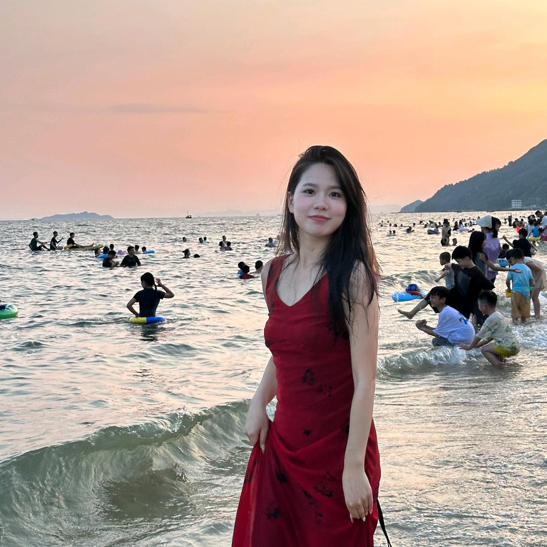 @七七