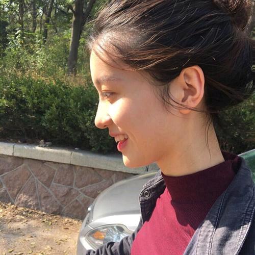 爱穿搭的小只同学