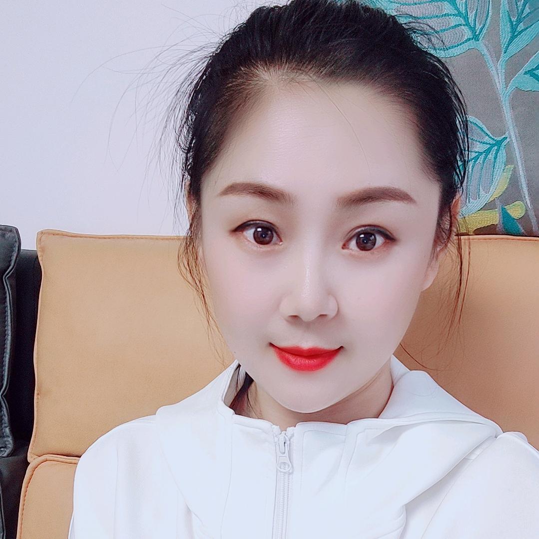 娜娜👑