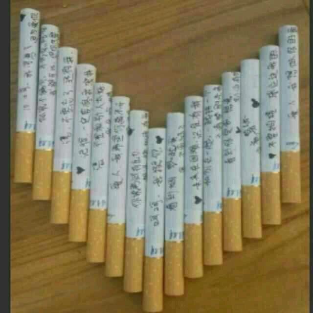 关灯点烟抽寂寞