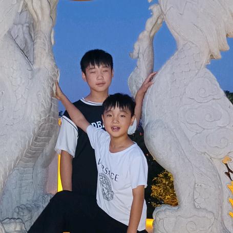 硕硕（不要秒赞 连赞）