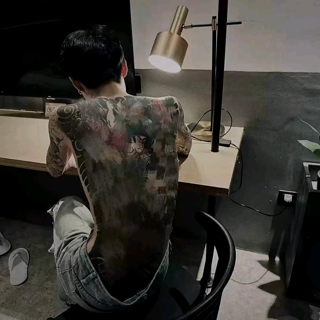 @小三眼.🐍